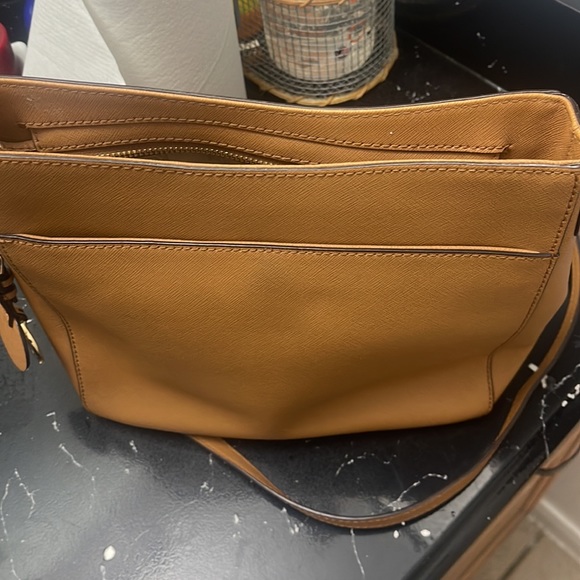 Used - Picture 5 of 8